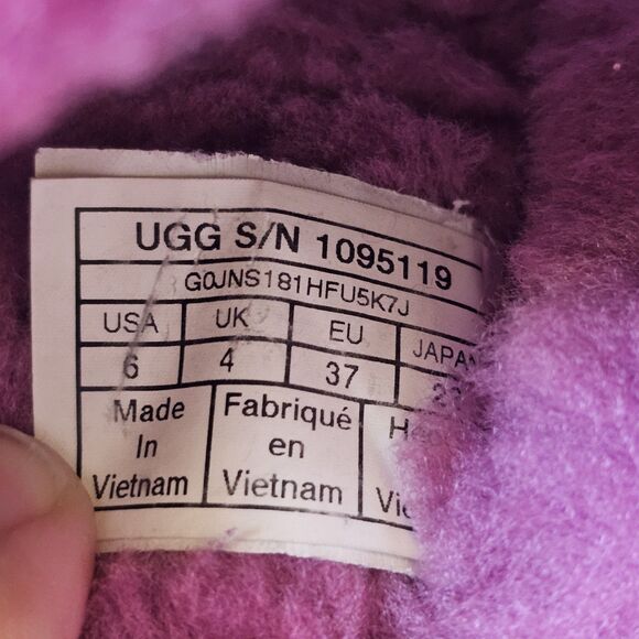 UGG Fluff Yeah Shearling Slingback Sandal in Dragon Fruit Pink Size 6 - Picture 2 of 6